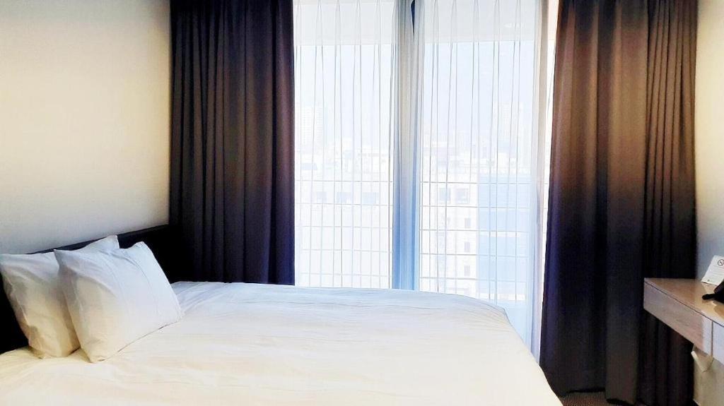 Riviera Incheon Airport Hotel Exterior photo
